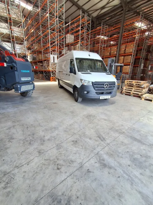Transporteur marchandise professionnel