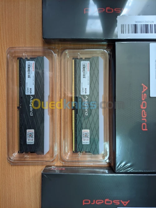 RAM DDR4 RGB 16GB (8GB*2)