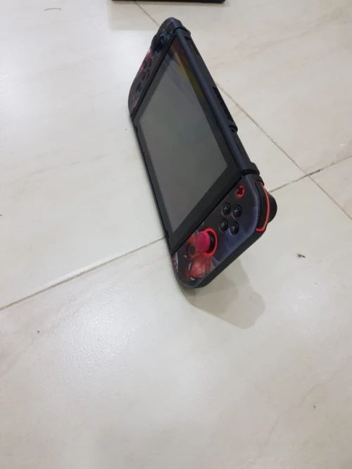 Nintendo switch avec station + flache