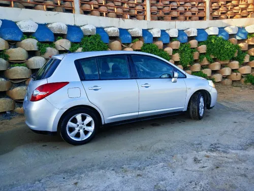Nissan Tiida 5 portes 2009 Tekna