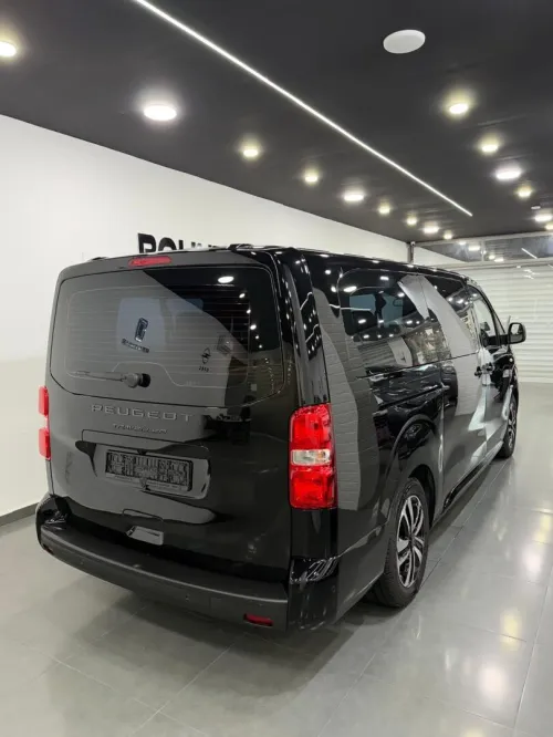Peugeot Traveller 2025 Business