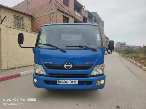 TOYOTA HiNO à benne 611 2013