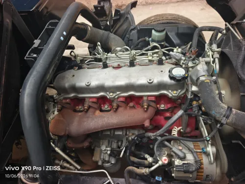 TOYOTA HiNO à benne 611 2013