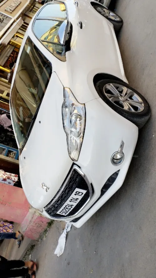 Peugeot 208 2014 Silver Line