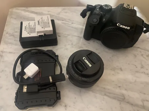 Canon 700D