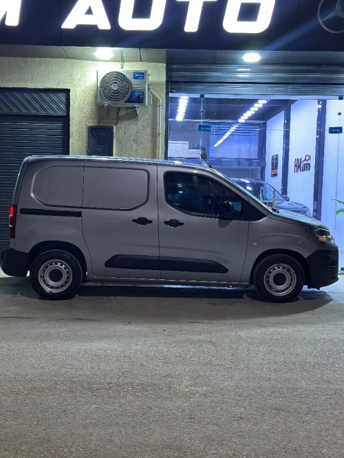 Fiat Doblo 2024 Italien