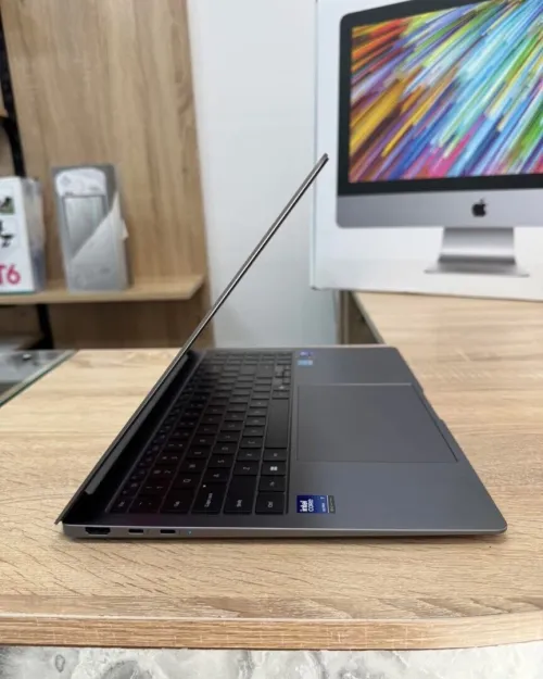Samsung GalaxyBook5 pro 16"  Ultra 7 256V 