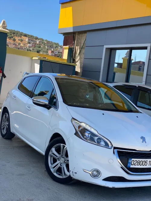 Peugeot 208 2013 Allure