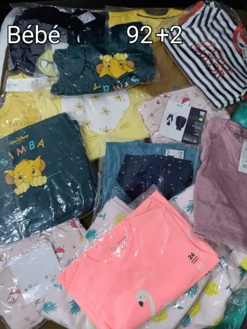 Vente lot de vêtements pour enfants بيع لو ملابس اطفال جملة 