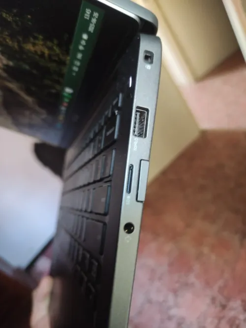 Dell latitude 7400 i5 8350u écran FHD tactile 14 " 16 ram 512ssd nvme batterie 5h état 9.5/10