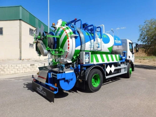 Camion vidange débouchage