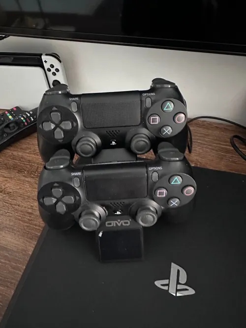 PS4 pro 1TO