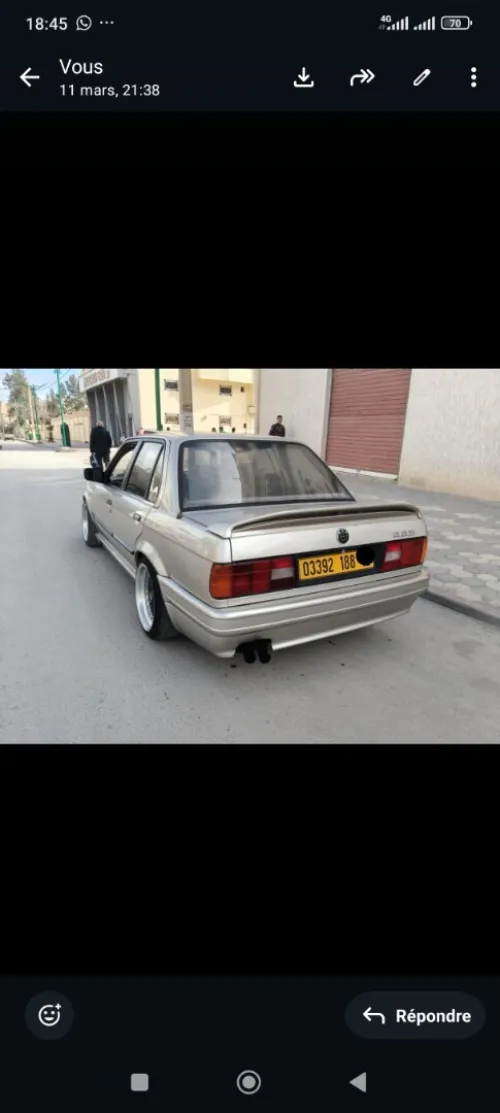 BMW E30 1988 