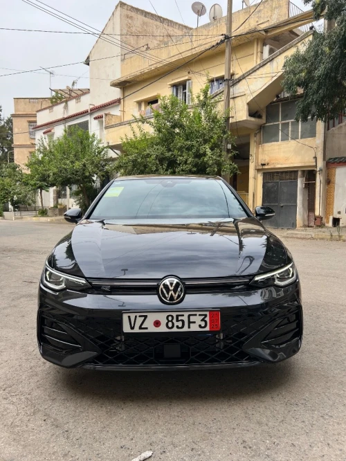 Volkswagen Golf 8 2025 R-Line