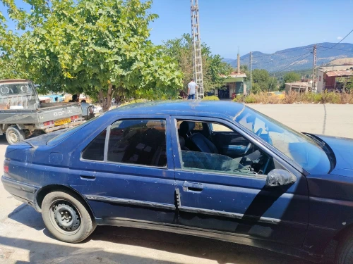 Peugeot 605 1990 