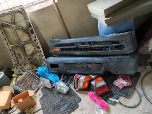 capot maruti