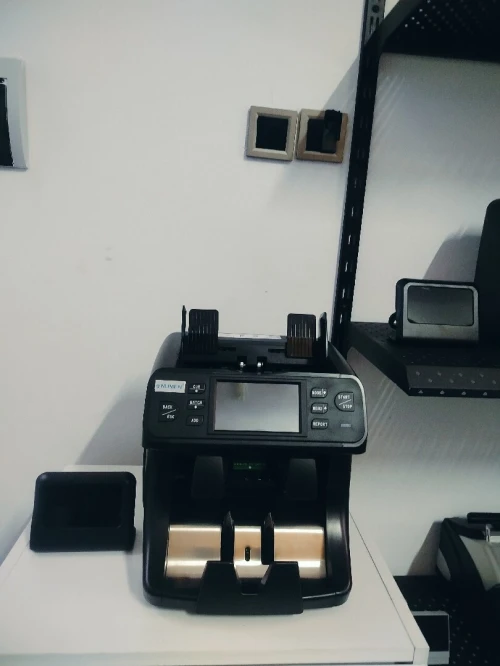 COMPTEUSE DE BILLETS PROFESSIONNELLE NUMEN SH208C
