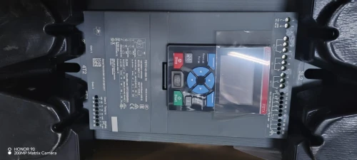 Démarreur Progressifs PSTX 75 kW soft starter PSTX142-600-70