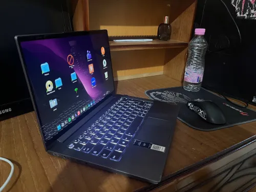 Lenovo Yoga Slim 7 / i7 11Eme G7 / 16Go / 1To SSD / AZERTY / Excellent état