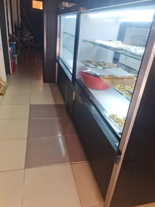 Présentoir frigo de 2 mètere