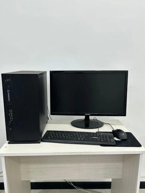 PC Gamer / RAYZEN3 + ECRANT SAMSUNG