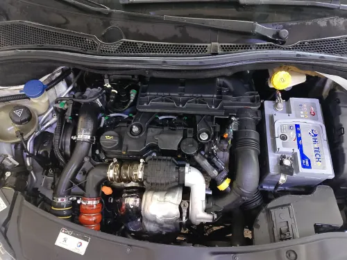 Peugeot 208 2015 Allure