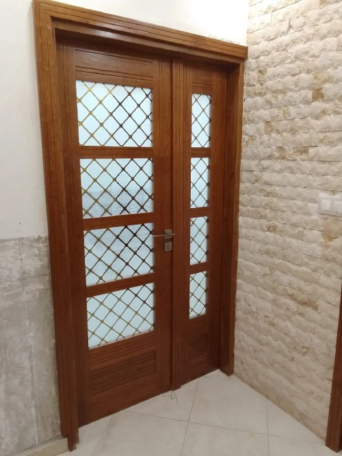 Vernisseur فارنيسور