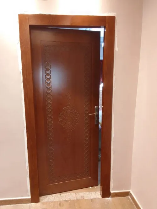 Vernisseur فارنيسور