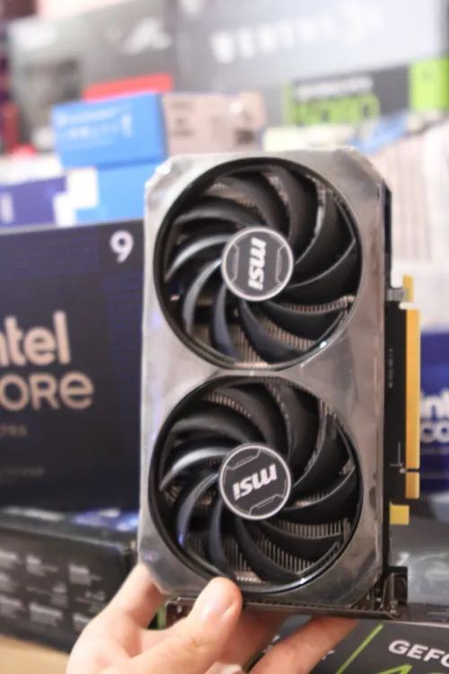 Carte graphique NVIDIA GeForce RTX 4060 TI 8gb MSI ventus 2x 