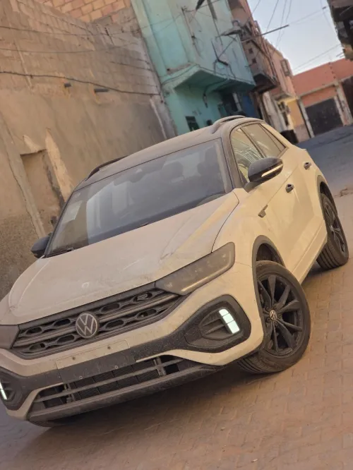 Volkswagen T-Roc 2025 Fiha la sono