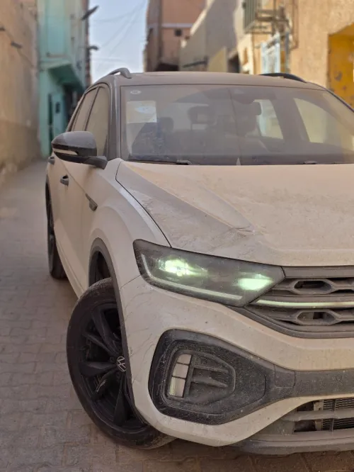 Volkswagen T-Roc 2025 Fiha la sono