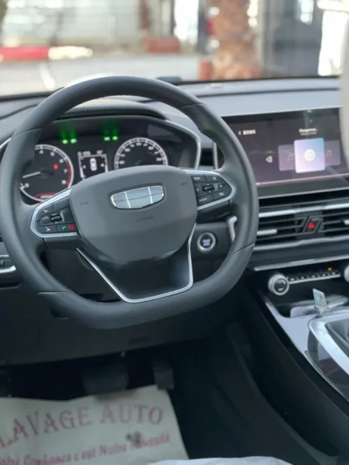 Geely Coolray 2025 
