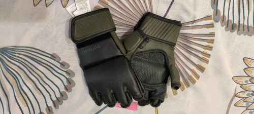Gants de combat boxe mma