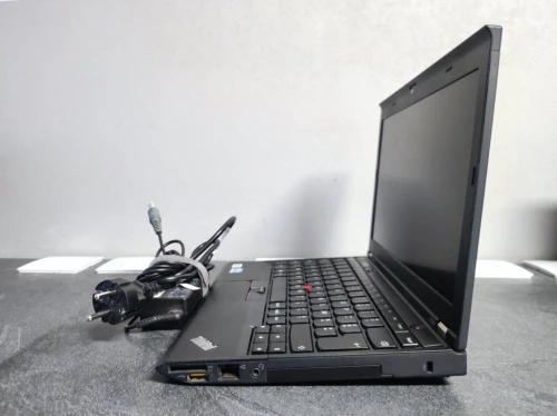 Lenovo Thinkpad X230 Core I5 512Go RAM 4Go
