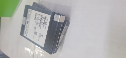 Disque SAS NVME 7.98 TB