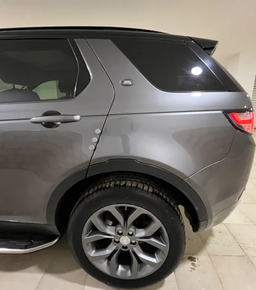 Land Rover Discovery 2019 Sport HSE 07 places