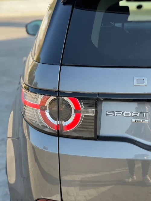 Land Rover Discovery 2019 Sport HSE 07 places