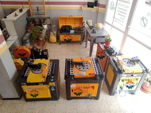 Azar machines coudeuse cisaille redresseuse 