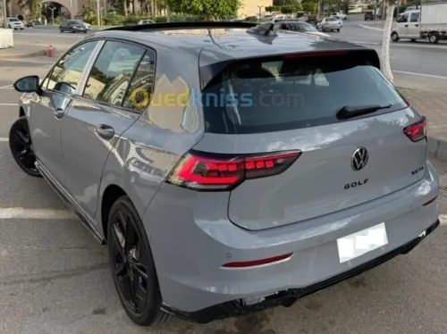 Volkswagen Golf 8 2025 R Black Edition 