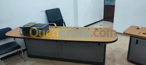 بيع لوازم مكتبية في حالة جيدة جدا 