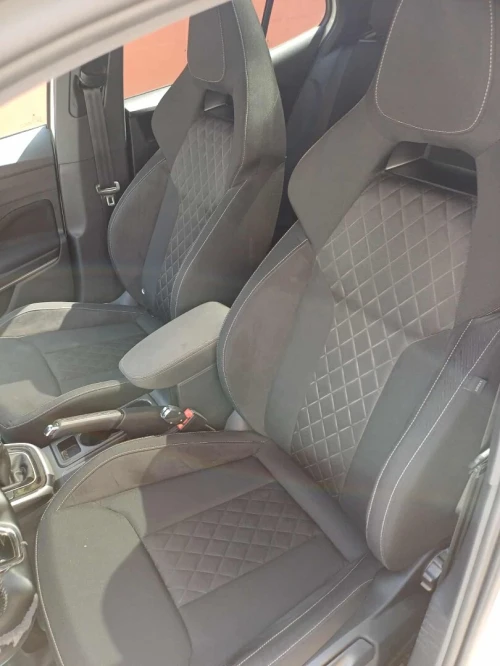 Skoda Fabia 2022 Style (avec toit panoramique)