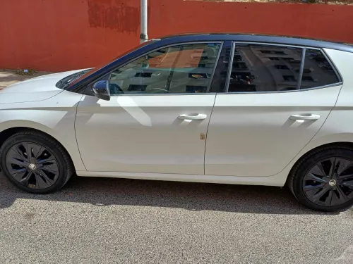 Skoda Fabia 2022 Style (avec toit panoramique)