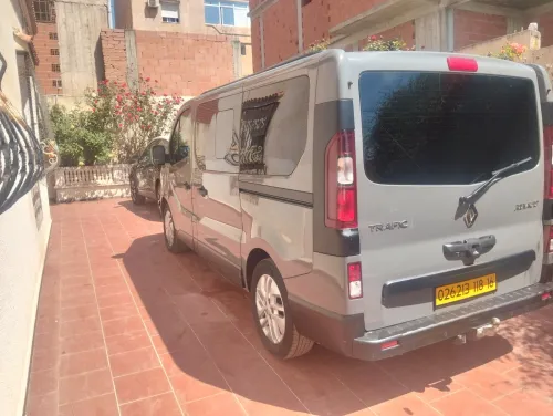 Renault Trafic 2018 Passenger 9 place