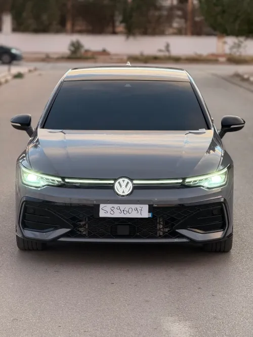 Volkswagen Golf 8 2025 R-Line