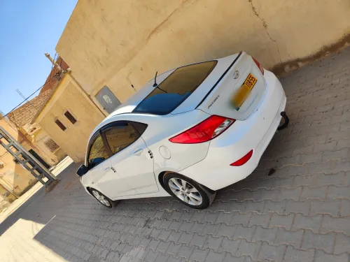 Hyundai Accent RB  4 portes 2018 Accent RB  4 portes
