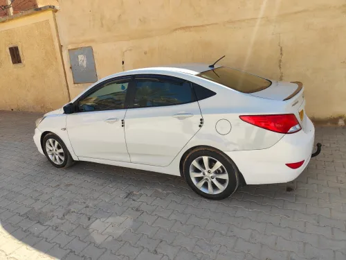 Hyundai Accent RB  4 portes 2018 Accent RB  4 portes