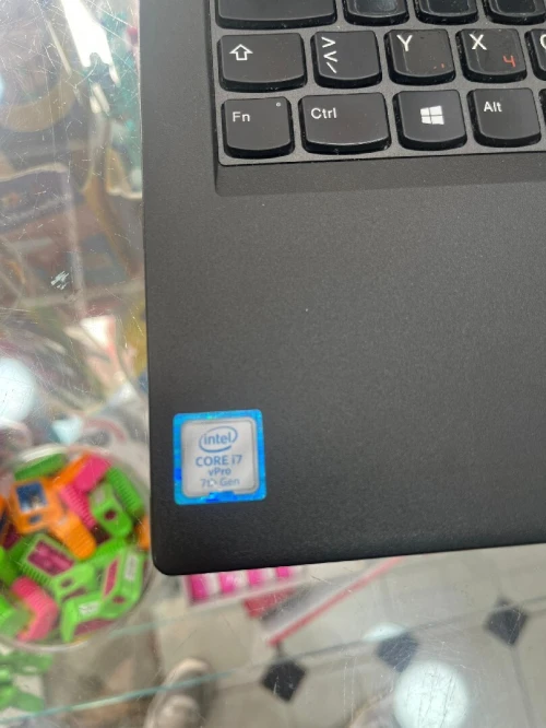 Lenovo ThinkPad - Intel Core i7 7ème Gen vPro - 8 Go RAM - SSD 118 Go - PC Portable Professionnel