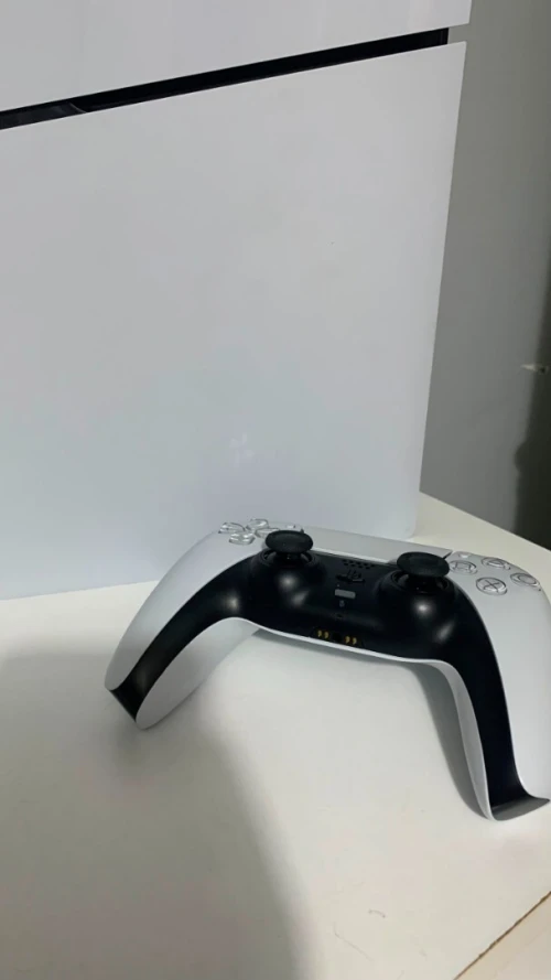 PS5 Digital Edition + Manette + Boîte | حالة ممتازة