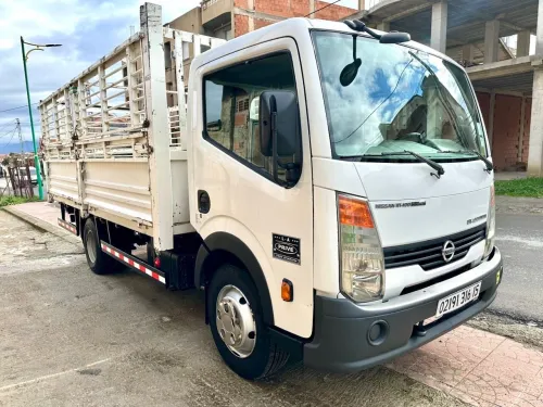 Nissan NT400 2016