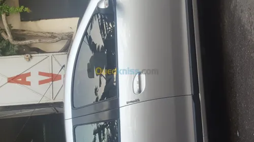 habillage auto pose fumée